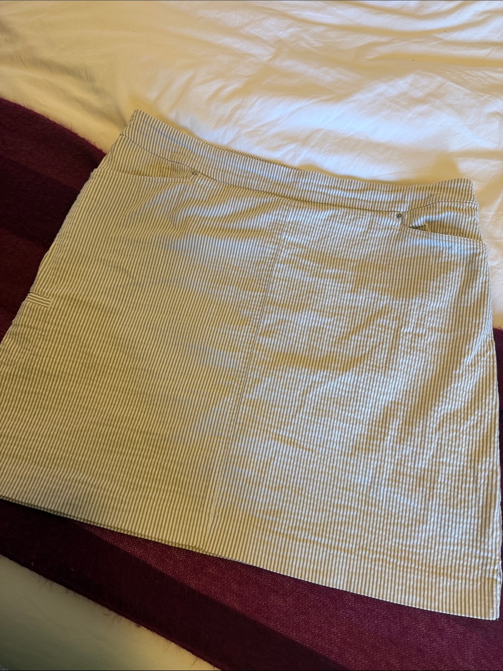 Renuar Light taupe and White seersucker Skort